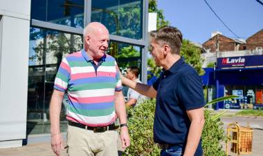 RESISTENCIA: EL GOBERNADOR ZDERO SUPERVISÓ LOS AVANCES EN LAS OBRAS DE REPAVIMENTACIÓN DE LA AVENIDA 25 DE MAYO 