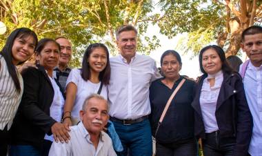 LAS PALMAS: ENTREGA DE AMBULANCIA PARA REFORZAR LA RED SANITARIA PROVINCIAL