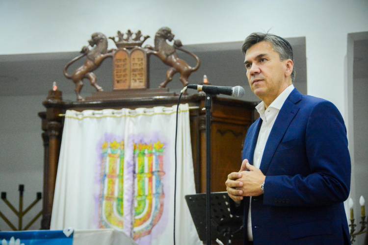 EL GOBERNADOR ZDERO ACOMPAÑÓ EL 32° ANIVERSARIO DEL ATENTADO A LA EMBAJADA DE ISRAEL EN ARGENTINA 