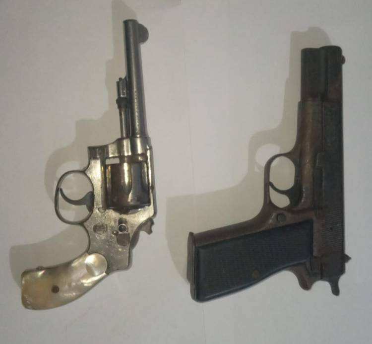 RECUPERARON ARMAS SUSTRAÍDAS A UN HOMBRE