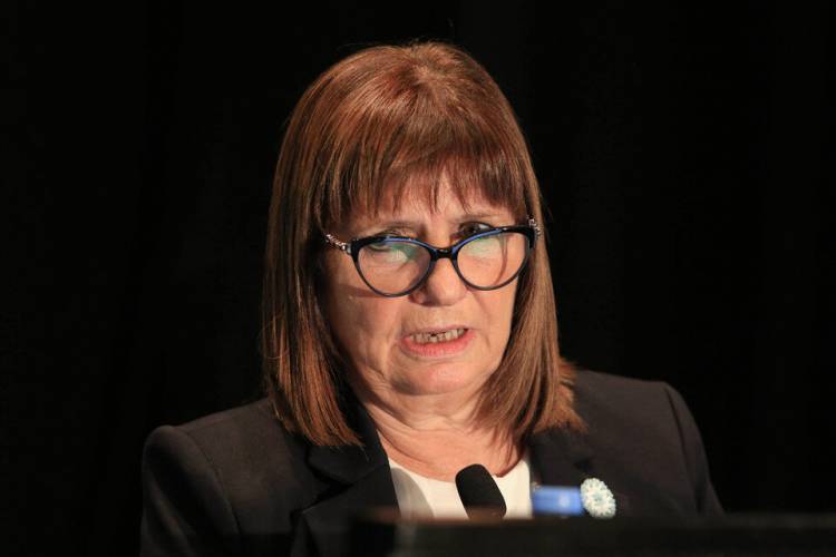 BULLRICH SE DESLIGA DE LAS VISITAS