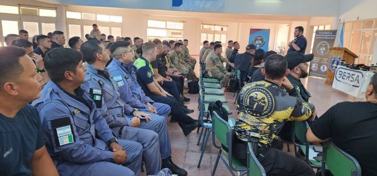 CHACO ESTUVO PRESENTE EN EL TERCER CONGRESO DE PERFECCIONAMIENTO PARA INSTRUCTORES DE TIRO