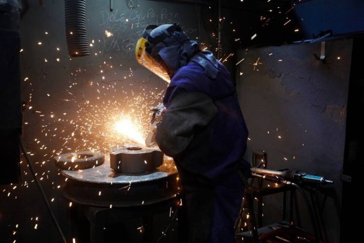 PANORAMA DEL DECLIVE EN EL SECTOR METALÚRGICO