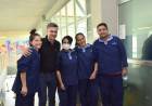 HOSPITAL PEDIÁTRICO: EL GOBERNADOR ZDERO SE ACERCÓ A SALUDAR A LOS TRABAJADORES