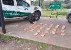 SECUESTRAN VEINTISÉIS PAQUETES DE COCAÍNA EN UN AUTOMÓVIL 