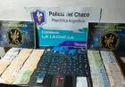 LA LEONESA: LA POLICÍA INCAUTÓ MEDIO MILLÓN DE PESOS Y MÁS DE 200 DOSIS DE COCAÍNA