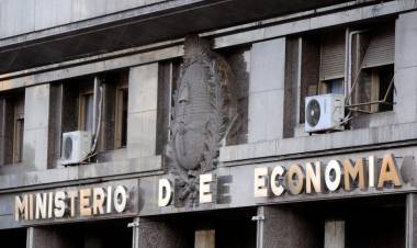 JORGE MACRI ESPERA PASAR POR LA VENTANILLA DE LUIS CAPUTO