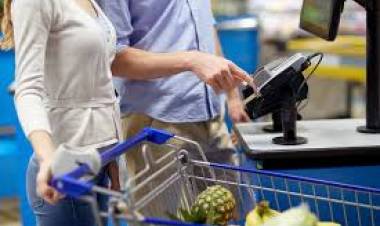 EL CONSUMO MASIVO SIGUE EN CAIDA