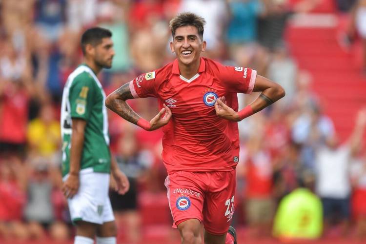 COPA DE LA LIGA: ARGENTINOS SE APROVECHÓ DEL MAL MOMENTO DE BANFIELD