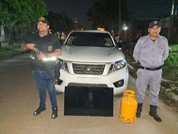 RESTITUYEN UNA GARRAFA Y UN TELEVISOR 