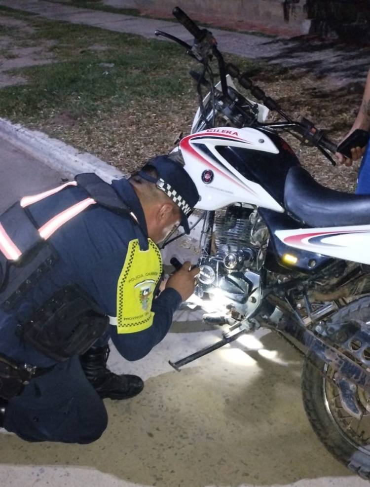INCAUTAN NUEVE MOTOS EN UN DISPOSITIVO DE SEGURIDAD Y PREVENCIÓN 