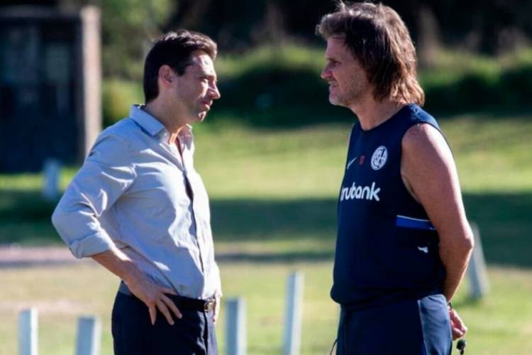 SAN LORENZO EN PIE DE GUERRA: SE CRUZARON INSÚA Y EL PRESIDENTE MORETTI