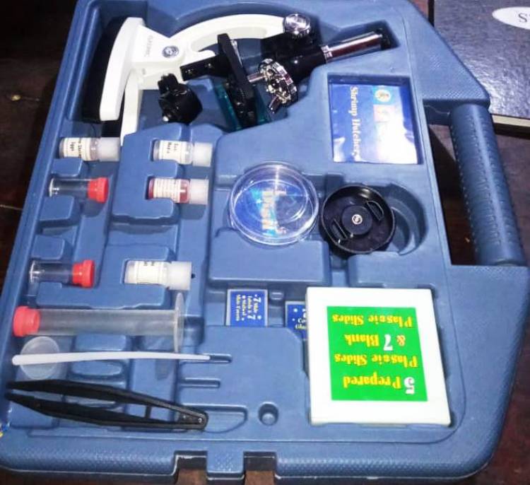 RECUPERARON UN MICROSCOPIO SUSTRAÍDO DE UNA ESCUELA 