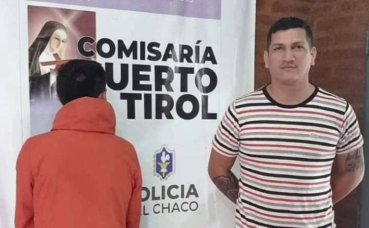 LE ECHARON DE LA POLICÍA Y CONTINUABA CIRCULANDO CON EL UNIFORME: FUE DETENIDO POR SUS EX COMPAÑEROS