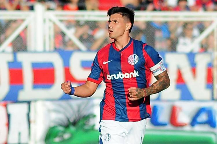 EL CLUB DE GRECIA QUE SE METIÓ EN LA NEGOCIACIÓN POR ADAM BAREIRO