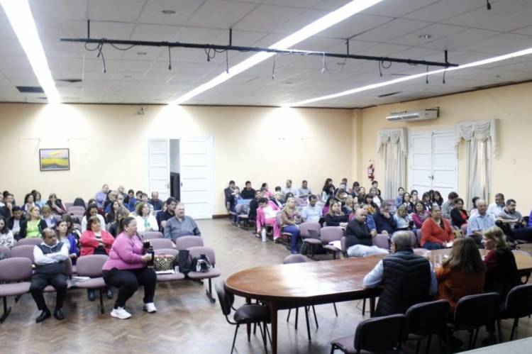 EDUCACIÓN: CERCA DE 1500 AGENTES YA SE CAPACITARON EN DIGITALIZACIÓN DE TÍTULOS 