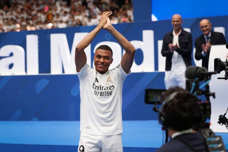 MBAPPÉ REVOLUCIONÓ AL REAL MADRID Y SORPRENDIÓ CON SU ACENTO CASI ARGENTINO