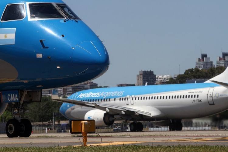 LOS VUELOS DE CABOTAJE PERDIERON CASI 650.000 PASAJEROS EN EL PRIMER SEMESTRE