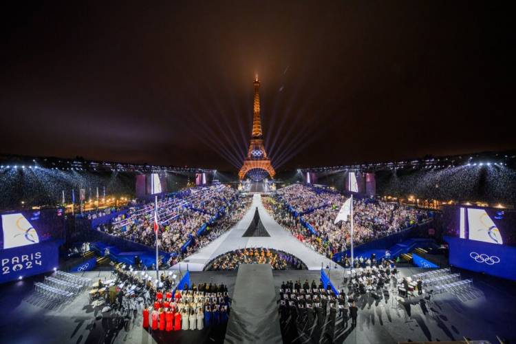 PARÍS 2024: LA CIUDAD LUZ QUEDÓ ABIERTA AL MUNDO