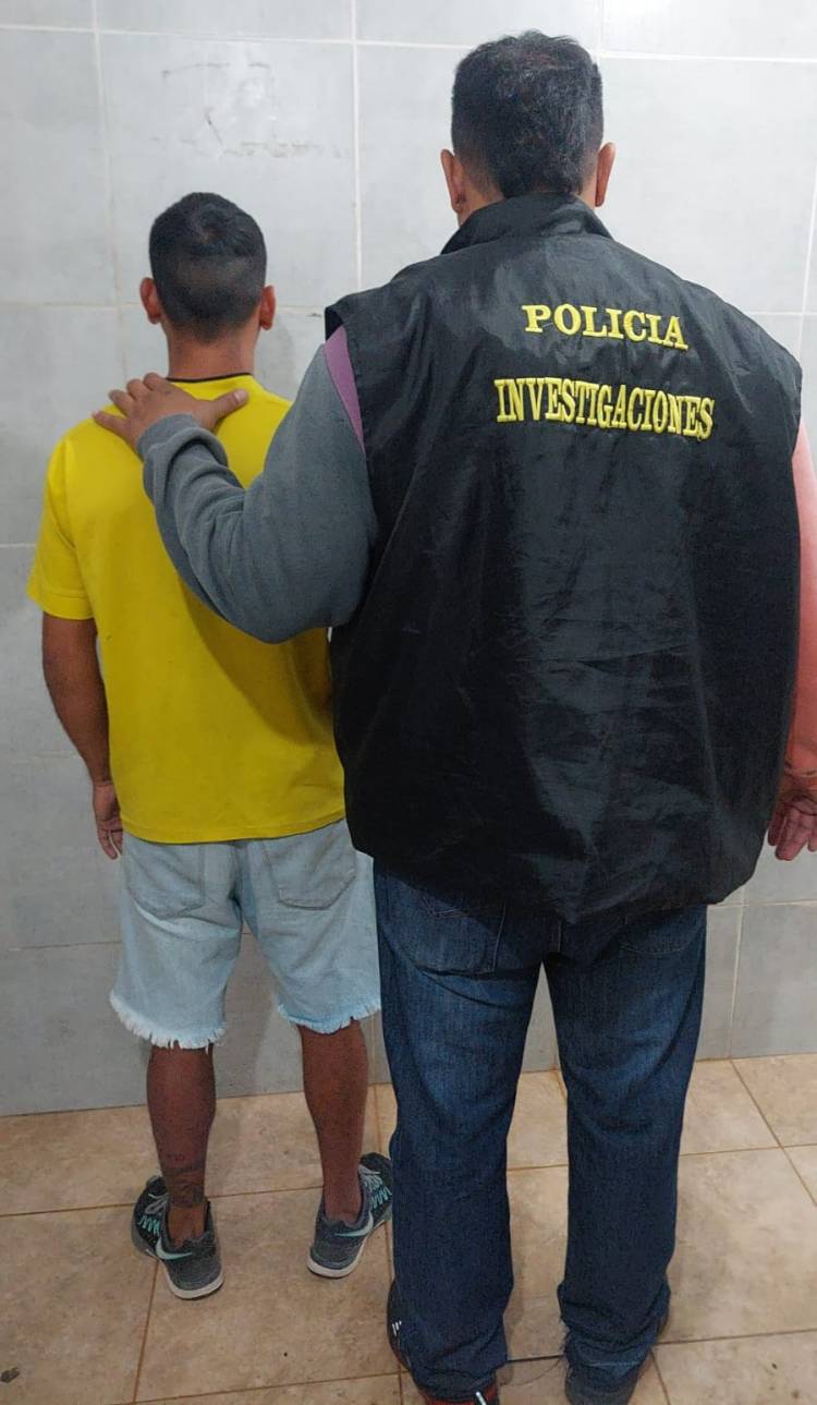 DETIENEN A UN HOMBRE INVOLUCRADO EN UN ROBO