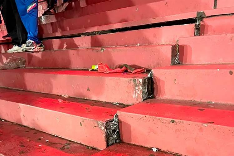 CRUJE EL ESTADIO DE INDEPENDIENTE, OTRA IMAGEN DE LA CRISIS DEL ROJO