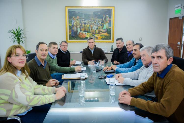 ¡BUENAS NOTICIAS PARA CASTELLI!  AGUA POTABLE PARA ZAPARINQUI