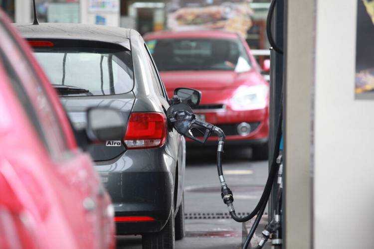 NUEVO AUMENTO DE LOS COMBUSTIBLES: CUÁNTO CUESTAN EL LITRO DE NAFTA Y GASOIL
