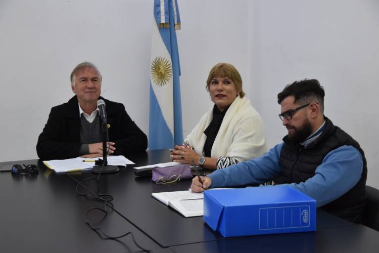 LA COMISIÓN DE OBRAS DIO VISTO BUENO AL PROYECTO DE ACCESO UNIVERSAL, SEGURO Y EFICIENTE DE LOS SERVICIOS PÚBLICOS 