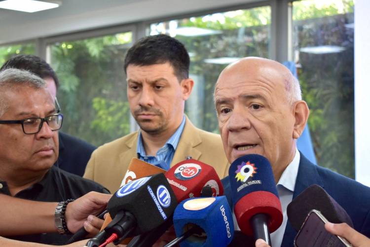 EL GOBIERNO PROVINCIAL SUSPENDIÓ LA AUDIENCIA PÚBLICA Y SECHEEP NO AUMENTARÁ LAS TARIFAS POR 6 MESES