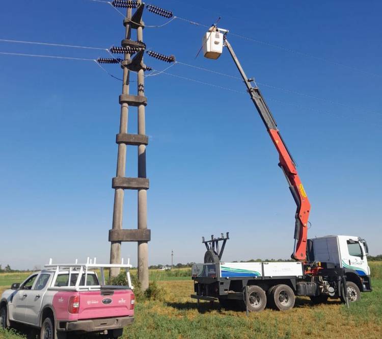 DEMANDA EXTREMA Y UN INCENDIO RURAL GENERARON COLAPSOS EN LA RED ELÉCTRICA DEL LITORAL Y EL NORTE ARGENTINO