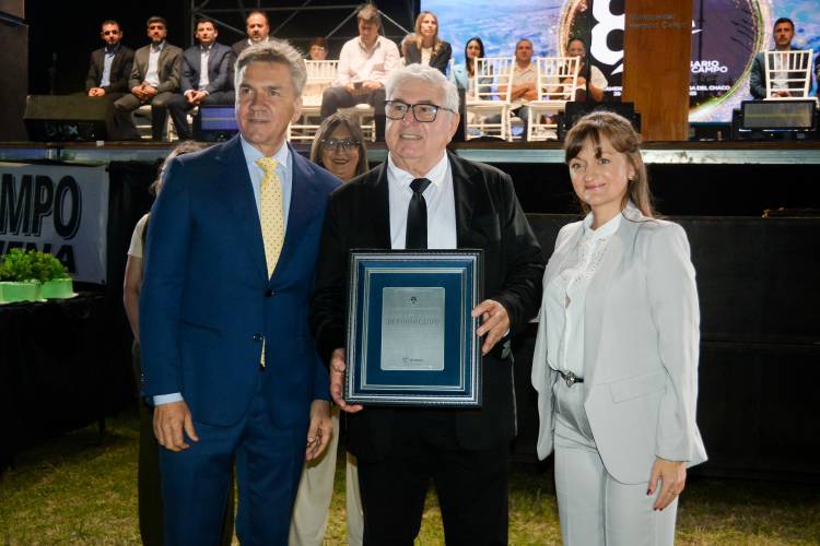 85° ANIVERSARIO DE HERMOSO CAMPO: EL GOBERNADOR ZDERO ANUNCIÓ LA REACTIVACIÓN DEL FRIGORÍFICO